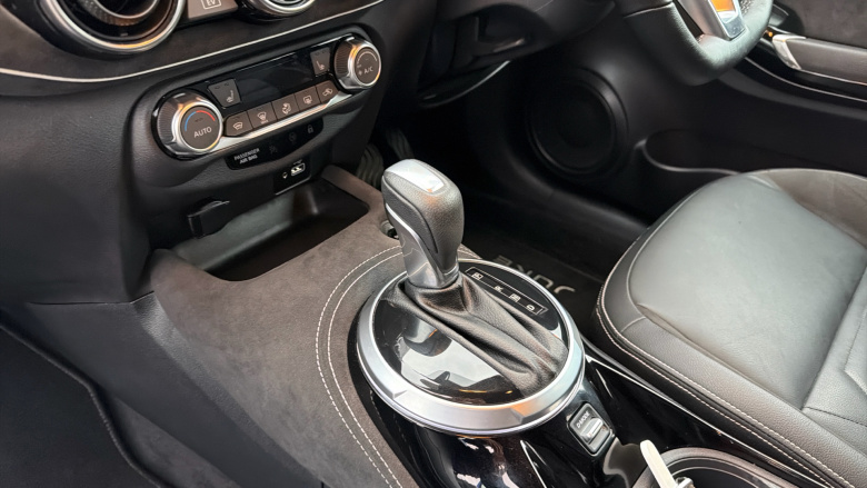 Nissan Juke 1.6 Hybrid Tekna+ 5dr Auto Hybrid Hatchback